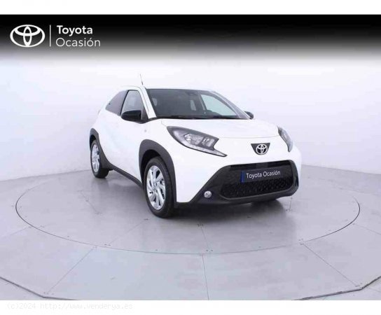 Toyota Aygo X Cross 1.0 VVT-I 72CV Play - Zaragoza