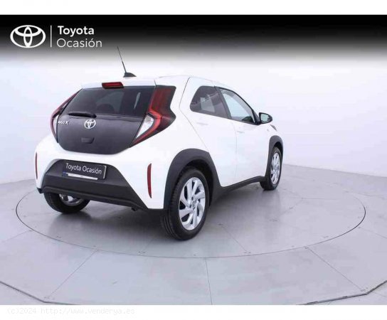 Toyota Aygo X Cross 1.0 VVT-I 72CV Play - Zaragoza