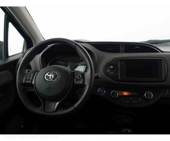 Toyota Yaris 1.5 100H Feel - Zaragoza