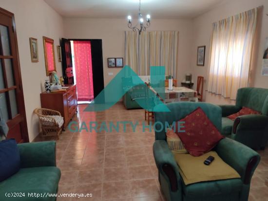 ¡CASA DE CAMPO EN VENTA EN ZONA SIERRA DE SAN PEDRO, ALISEDA! 🌿🏡 - CACERES