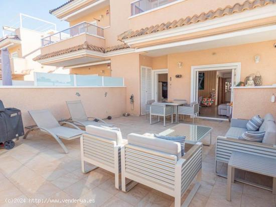 LUJOSO BUNGALOW PLANTA BAJA CON AMPLIA TERRAZA - ALICANTE