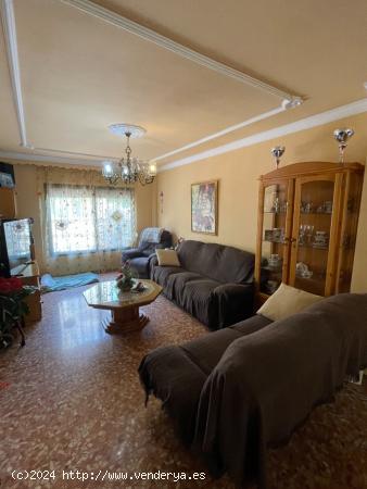 Las Lagunas, Zona Care - Adosado 3 Dormitorios, Solarium y Sótano (Precio negociable) - MALAGA