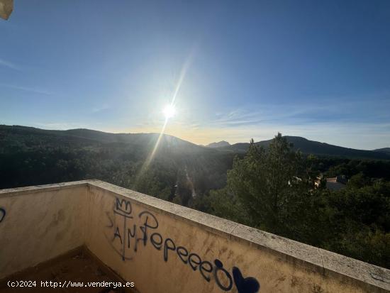 Adosado para reformar en Montmell - TARRAGONA