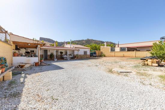 Parcela y casa de ensueño en Albolote (Granada)🏡 - GRANADA