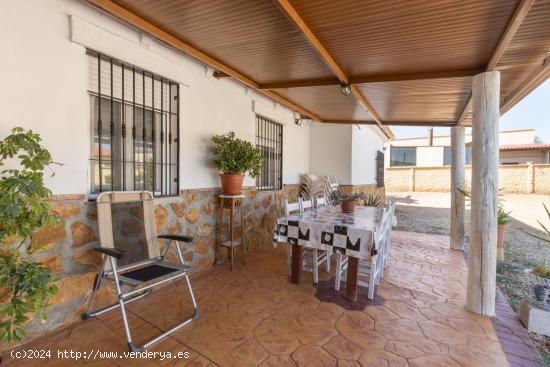 Parcela y casa de ensueño en Albolote (Granada)🏡 - GRANADA