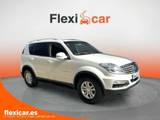 SsangYong Rexton 200 e-Xdi 4x2 Premium - Zaragoza