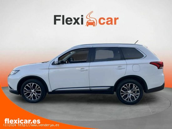 Mitsubishi Outlander 220 DI-D Motion 2WD 7 Plazas - Cartagena