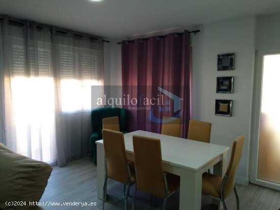 SE ALQUILA PISO / 3 DORMITORIOS/ PEREZ PASTOR/ 750 €