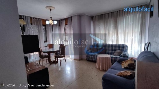  SE ALQUILA PISO EN C/ BAILEN / 3 DORMITORIOS/ 625€ 