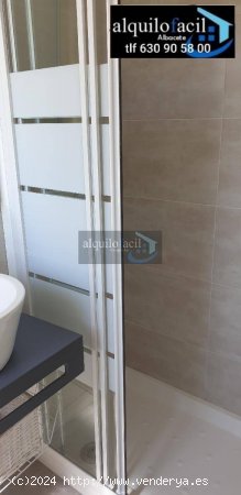 SE ALQUILA PISO /3 DORMITORIOS/ 2 BAÑOS/ HOSPITAL/600 €