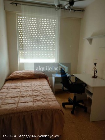 SE ALQUILA 1 HABITACION EN PASEO DE LA LIBERTAD POR 350€ TODO INCLUIDO