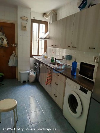 SE ALQUILA 1 HABITACION EN PASEO DE LA LIBERTAD POR 350€ TODO INCLUIDO