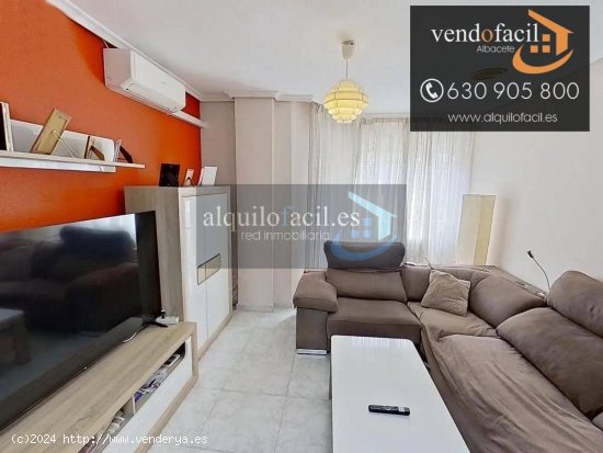 SE VENDE O ALQUILA CON OPCION A COMPRA PISO EN C/ CRUZ CON GARAJE. TRASTERO Y PATIO DE 50 METROS DE 