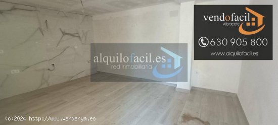 SE VENDE ATICO CON GARAJE EN SAN PEDRO DE 4 HABITACIONES Y 2 BAÑOS CON TERRAZA DE 40 METROS POR 210