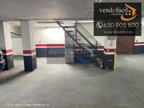 SE VENDE GARAJE O ALMACÉN DE 153 METROS EN AVDA RAMÓN Y CAJAL 21 POR 99000€