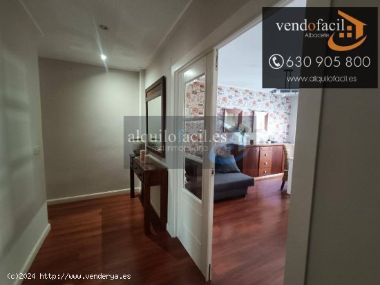 SE VENDE PISO EN AVDA. RAMON Y CAJAL DE 3 HABITACIONES Y 2 BAÑOS POR 220000€