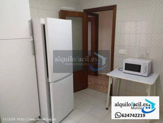 Alquilofacil-murcia alquila este estupendo piso en la zona de san lorenzo en 1100€