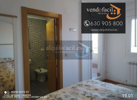 SE VENDE ADOSADO EN VILLAR DE CHINCHILLA DE 4 HABITACIONES CON PISCINA COMUNITARIA POR 133000€