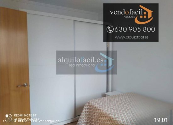 SE VENDE ADOSADO EN VILLAR DE CHINCHILLA DE 4 HABITACIONES CON PISCINA COMUNITARIA POR 133000€