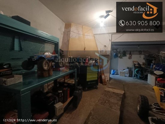 SE VENDE CASA Y NAVE EN VILLAR DE CHINCHILLA DE 400 METROS POR 69000€