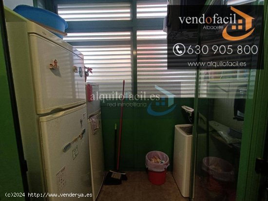 SE VENDE PISO EN IMAGINALIA CON GARAJE, TRASTERO Y PISCINA DE 2 HABITACIONES Y 2 BAÑOS POR 198000