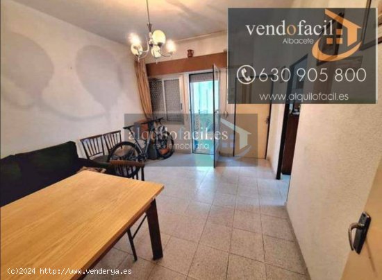 SE VENDE PISO EN PEREZ PASTOR DE 2 HABITACIONES POR 90000€