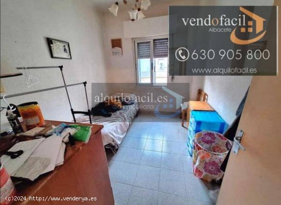 SE VENDE PISO EN PEREZ PASTOR DE 2 HABITACIONES POR 90000€