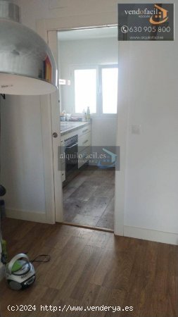 SE VENDE PISO REFORMADO EN PEDRO COCA DE 3 HABITACIONES POR 148000€