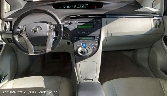 Toyota Prius EXECUTIVE - Montcada i Reixach