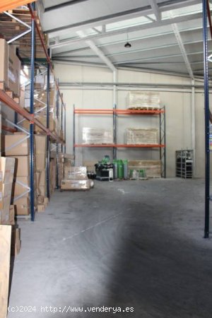 NAVE EN VENTA Y EN ALQUILER EN EL POLIGONO INDUSTRIAL PLÁ DE LA VALLONGA