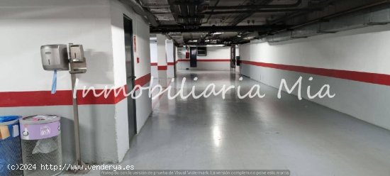 Se vende Gran  local comercial en Plaza mayor de Huercal Overa