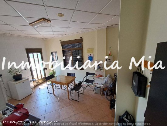 SE VENDE GRAN LOCAL COMERCIAL EN LA MEJOR ZONA PUERTO LUMBRERAS