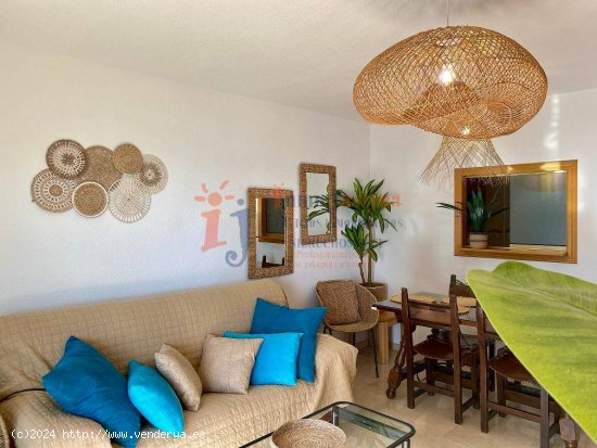 Apartamento junto al mar.