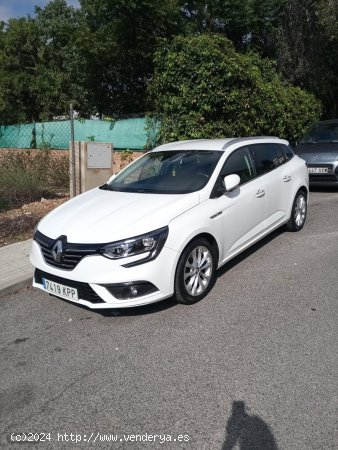  Renault Megane S.T. Techno TCe 103 kW (140CV) EDC GPF de 2018 con 103.000 Km por 13.800 EUR. en Sevi 