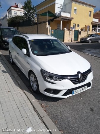 Renault Megane S.T. Techno TCe 103 kW (140CV) EDC GPF de 2018 con 103.000 Km por 13.800 EUR. en Sevi