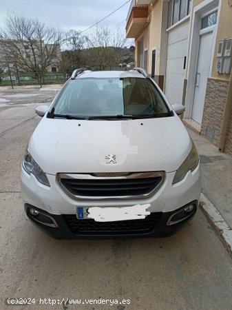  Peugeot 2008 Active de 2015 con 209.000 Km por 6.100 EUR. en Valencia 