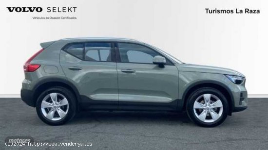 Volvo XC40 TODOTERRENO 1.5 T2 CORE AUTOMATICO 129CV 5P de 2024 con 30.228 Km por 31.900 EUR. en Sevi