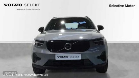 Volvo XC40 XC40 Plus, B3, Gasolina, Dark de 2024 con 8 Km por 38.500 EUR. en Cantabria