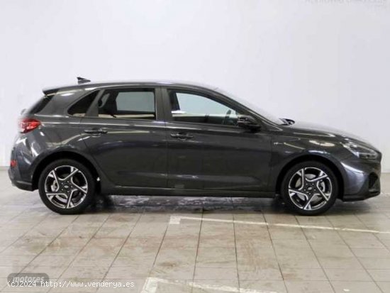 Hyundai i30 1.5 TGDI N Line 48V DT 140 de 2024 con 10 Km por 30.990 EUR. en A Coruna