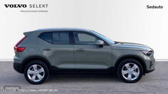 Volvo XC40 XC40 Core, T2 Automatica Microhibrido, Gasolina de 2024 con 13.900 Km por 34.500 EUR. en 