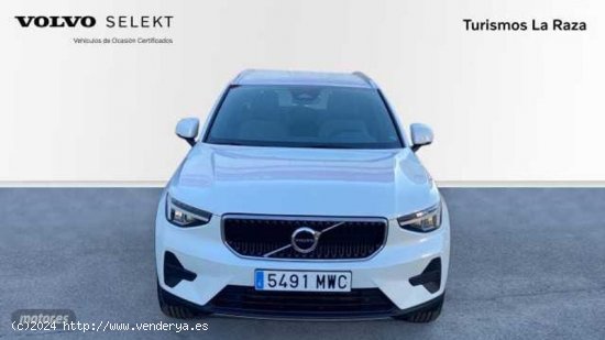 Volvo XC40 TODOTERRENO 2.0 B3 CORE AUTOMATICO 163CV 5P de 2024 con 5 Km por 38.900 EUR. en Sevilla