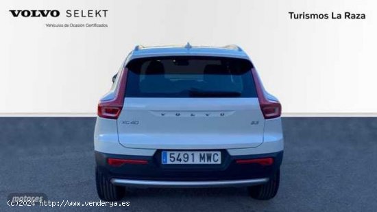 Volvo XC40 TODOTERRENO 2.0 B3 CORE AUTOMATICO 163CV 5P de 2024 con 5 Km por 38.900 EUR. en Sevilla