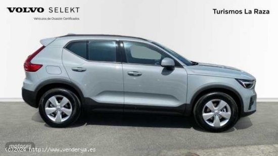 Volvo XC40 TODOTERRENO 1.5 T2 ESSENTIAL AUTOMATICO 129CV 5P de 2024 con 10 Km por 31.900 EUR. en Sev