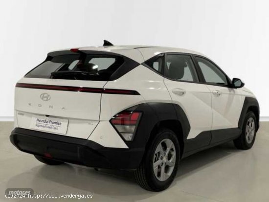 Hyundai Kona 1.6 GDI Maxx DT de 2024 con 17.400 Km por 28.900 EUR. en Barcelona