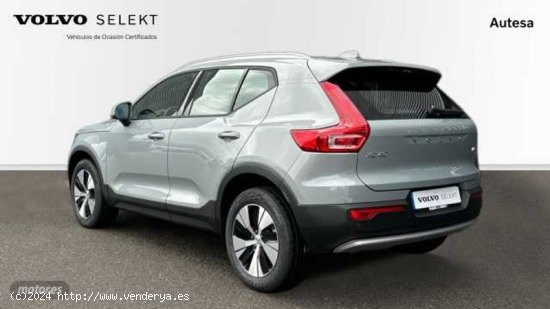 Volvo XC40 Core, B3 Mild hybrid, Gasolina de 2024 con 6 Km por 38.500 EUR. en Pontevedra