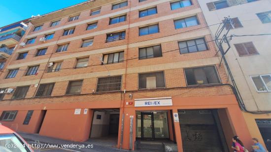 Local en Venta o  alquiler en calle Rosselló, 105 Barrio de Cerdanyola - Mataró - BARCELONA