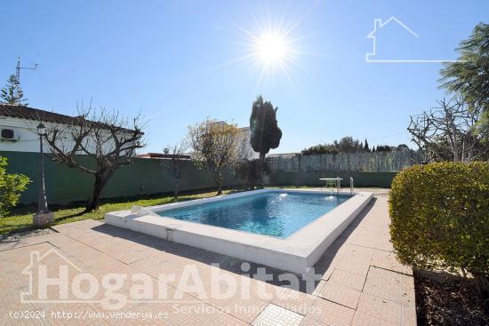 ESPECTACULAR VILLA CON PISCINA, GARAJE Y AMPLIA PARCELA - CASTELLON