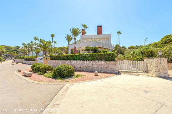 VILLA CALETA - UNA JOYA DE LUJO EN PRIMERA LÍNEA DEL MAR EN JÁVEA, COSTA BLANCA - ALICANTE