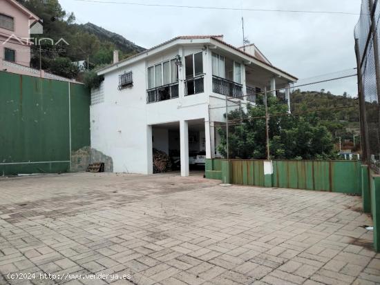 Chalet en Marxuquera con vistas abiertas a la montaña - VALENCIA