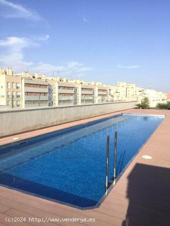 PISO CON PISCINA Y 2 PLAZAS DE GARAJES EN PLENO BARRIO DE ALTABIX - ALICANTE